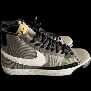 Nike Blazer High limited NYX edition sizer 12